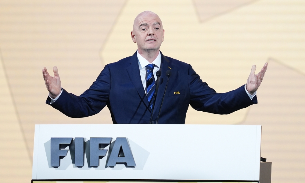 称他的表现 称他的表现